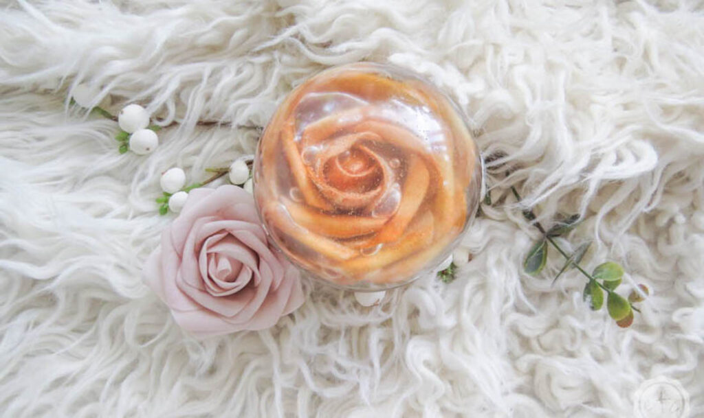 Save the Bouquet Preserving Flowers in Resin Header.jpg